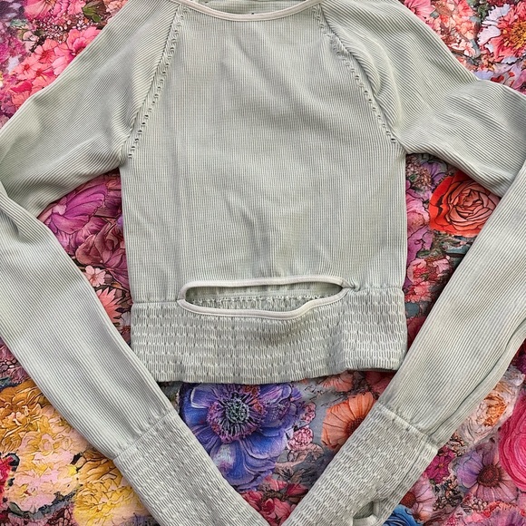 NWOT Free People Movement Mint Green Women's Cut It Out Top - Picture 6 of 9